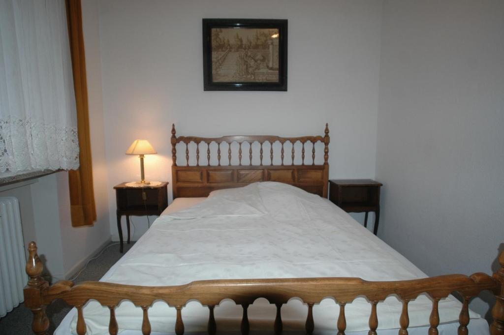 Hotel Adam Sarrebruck Habitación foto